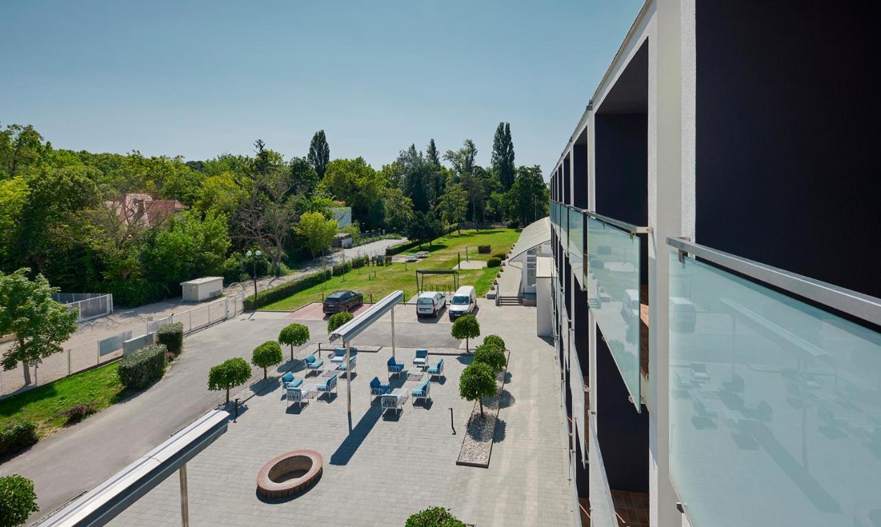 Hotel Otp Balatonszárszó Εξωτερικό φωτογραφία