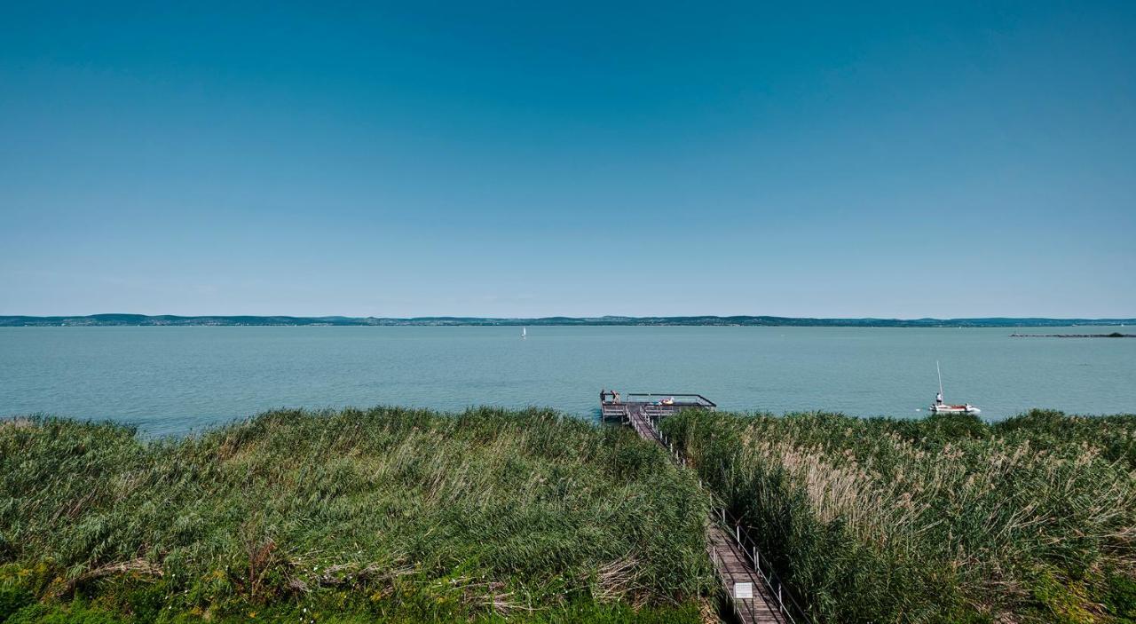 Hotel Otp Balatonszárszó Εξωτερικό φωτογραφία
