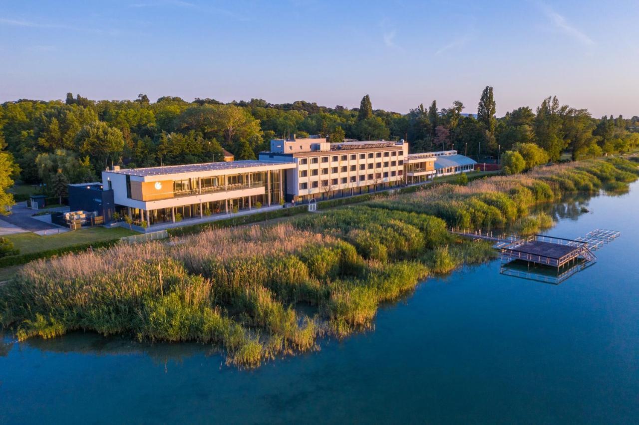 Hotel Otp Balatonszárszó Εξωτερικό φωτογραφία