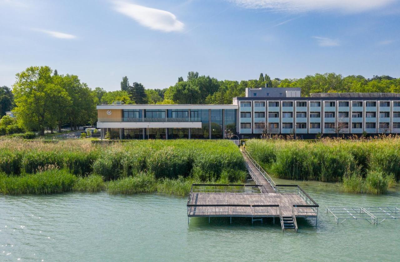 Hotel Otp Balatonszárszó Εξωτερικό φωτογραφία